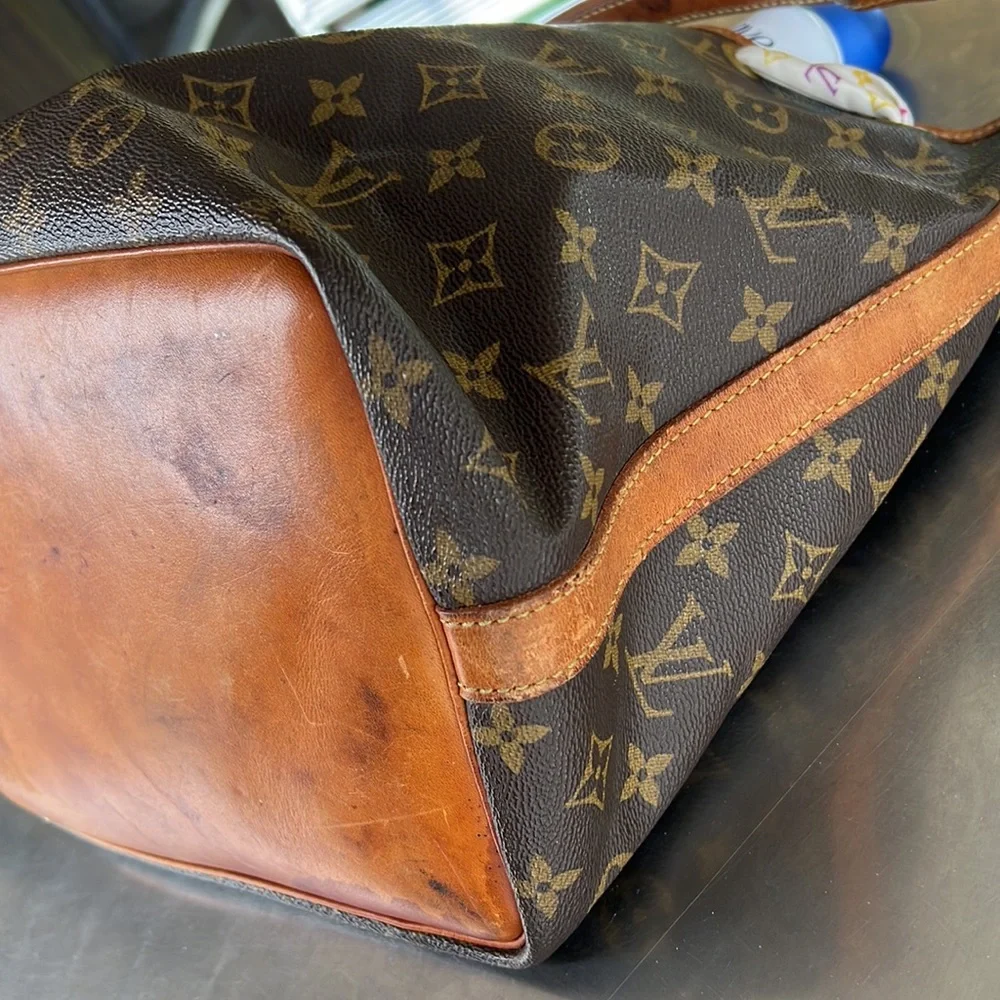 Louis Vuitton Monogram Canvas Bucket Bag